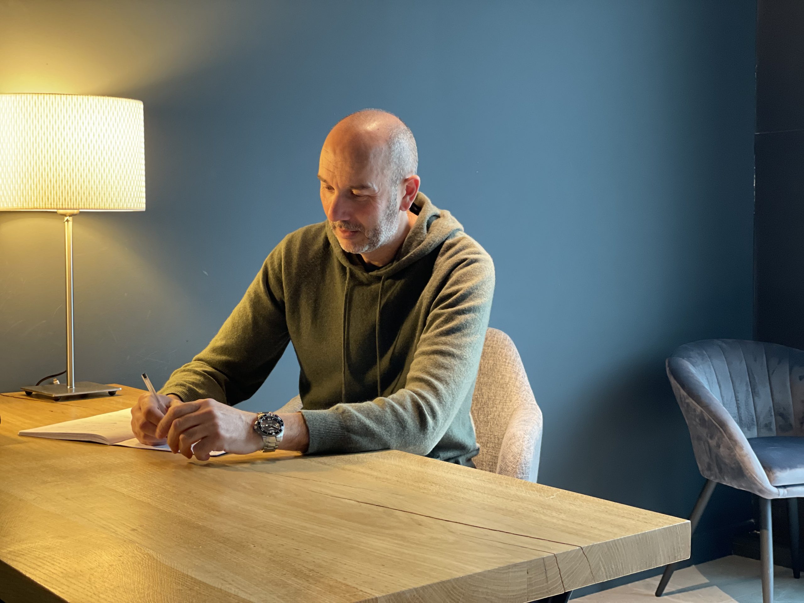 Christophe Di Giovanni présentant la méthode NOVA de thérapie de couple centrée sur la communication et le dialogue